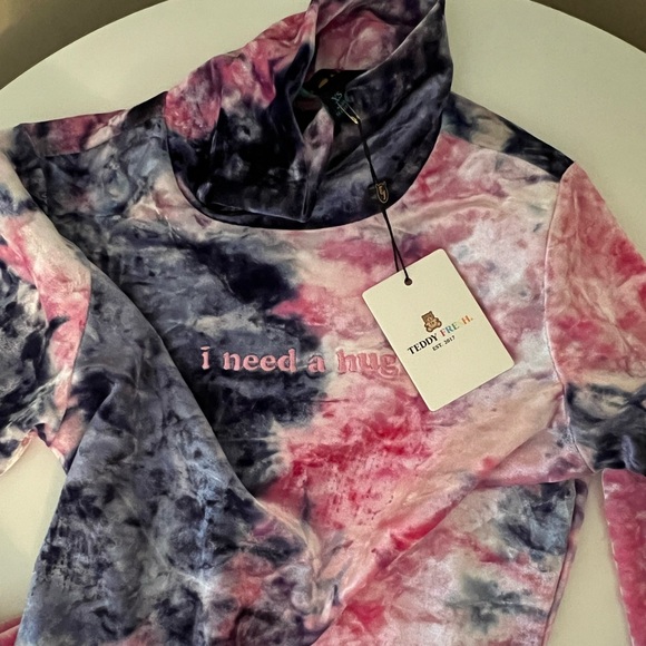 Teddy Fresh - I need a hug long sleeve tied dye - Picture 3 of 4